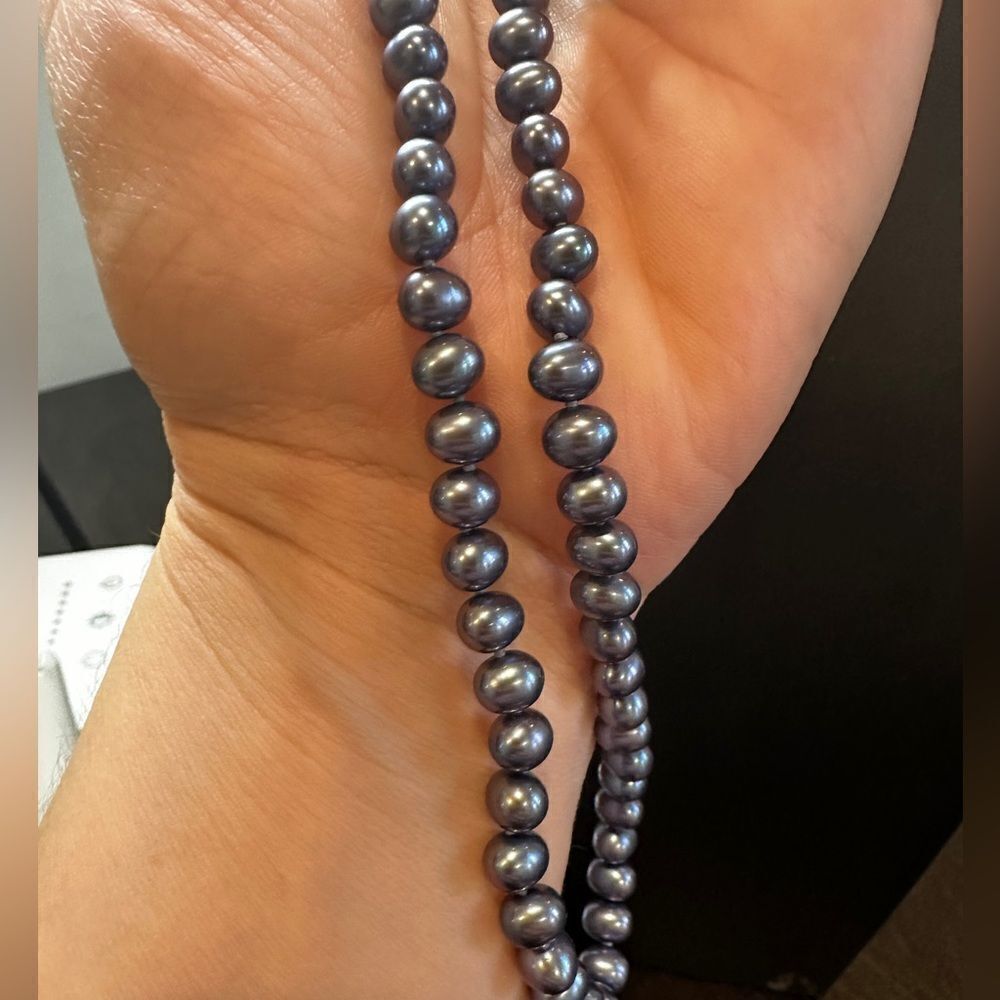 SALE! NWT Honora Collection black‎ pearl necklace with silver tone clasp! - Picture 3 of 9